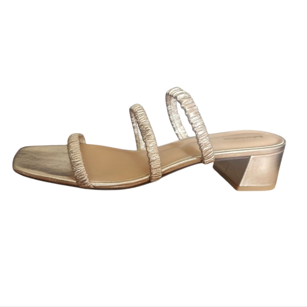 New In Box Reformation Assunta Block Heel Gold Size 7.5